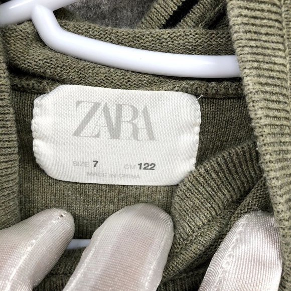 Zara Boys Size 4T Green Sweater Olive Green Zip Pocket Knit Pullover Sporty - Picture 5 of 8
